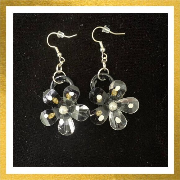 3/$20 Hand Crafted BEADED Dangle HANDMADE Can Tab FLOWER EARRINGS - Picture 1 of 1